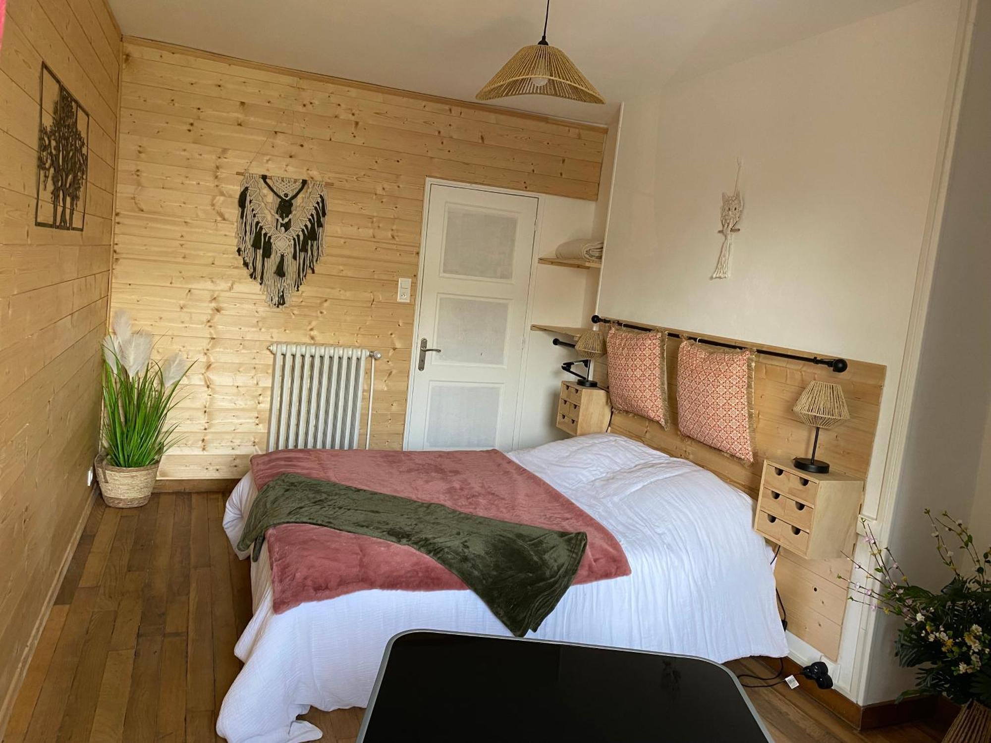 La Pautiere Bed & Breakfast Saint-Sauveur-Lendelin ภายนอก รูปภาพ